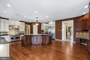 12600 Hill Creek Ln, Potomac, MD 20854 - Photo 28