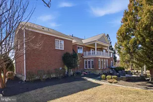 12600 Hill Creek Ln, Potomac, MD 20854 - Photo 90