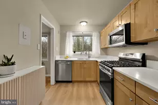 10661 Weymouth St, Bethesda, MD 20814 - Photo 6