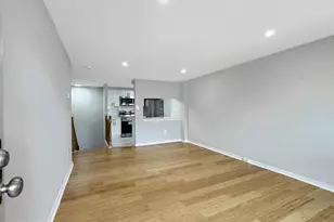 18413 Bishopstone Ct, Gaithersburg, MD 20886 - Photo 2