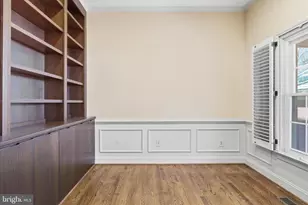 16 Maplewood Park Ct, Bethesda, MD 20814 - Photo 4