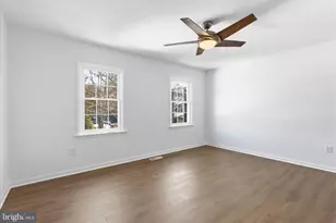 16 Maplewood Park Ct, Bethesda, MD 20814 - Photo 22