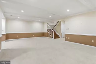 16 Maplewood Park Ct, Bethesda, MD 20814 - Photo 28