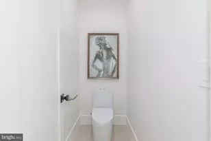 7113 Fairfax Rd, Bethesda, MD 20814 - Photo 32