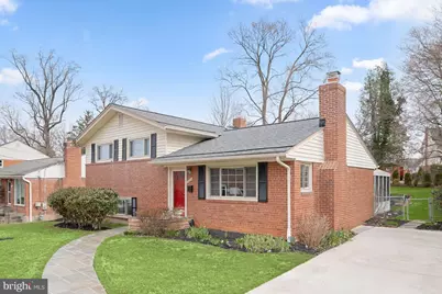 9809 Holmhurst Road, Bethesda, MD 20817 - Photo 2