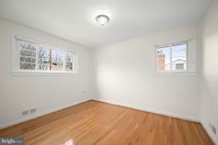 9809 Holmhurst Rd, Bethesda, MD 20817 - Photo 16