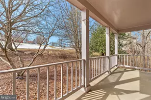 22109 Creekview Dr, Gaithersburg, MD 20882 - Photo 54