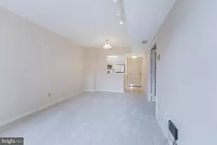 4808 Moorland Ln, Bethesda, MD 20814 - Photo 4