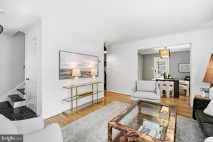 6721 Kenwood Forest Ln, Chevy Chase, MD 20815 - Photo 4