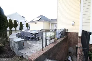 102 Bullard Cir, Rockville, MD 20850 - Photo 18