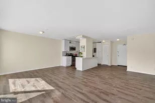 4515 Willard Ave, Chevy Chase, MD 20815 - Photo 8