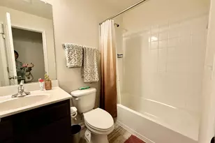 14327 Summit View Ln, Rockville, MD 20850 - Photo 16