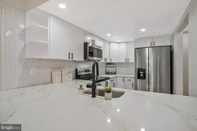 18740 Pier Point Place, Gaithersburg, MD 20886 - Photo 14