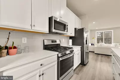 9639 Tall Oaks Road, Montgomery Village, MD 20886 - Photo 16