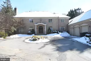 8900 Holly Leaf Ln, Bethesda, MD 20817 - Photo 8