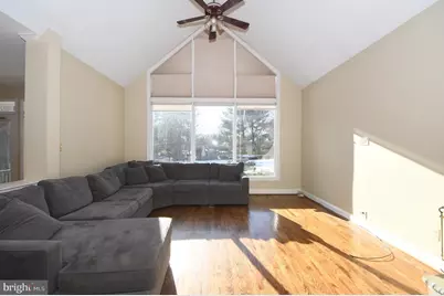 8900 Holly Leaf Lane, Bethesda, MD 20817 - Photo 24