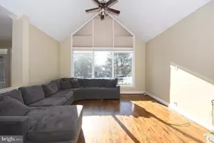 8900 Holly Leaf Ln, Bethesda, MD 20817 - Photo 24