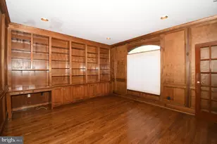 8900 Holly Leaf Ln, Bethesda, MD 20817 - Photo 34