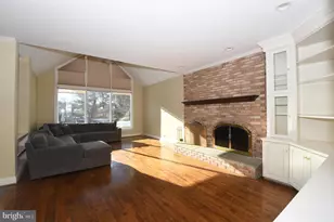 8900 Holly Leaf Ln, Bethesda, MD 20817 - Photo 20