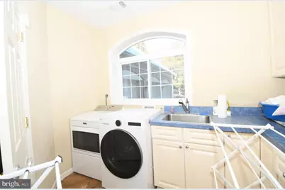 8900 Holly Leaf Lane, Bethesda, MD 20817 - Photo 30