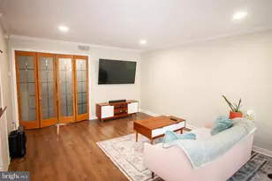 7548 Spring Lake Dr, Bethesda, MD 20817 - Photo 2