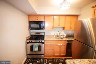 7548 Spring Lake Dr, Bethesda, MD 20817 - Photo 6