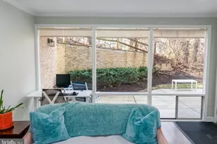 7548 Spring Lake Dr, Bethesda, MD 20817 - Photo 4