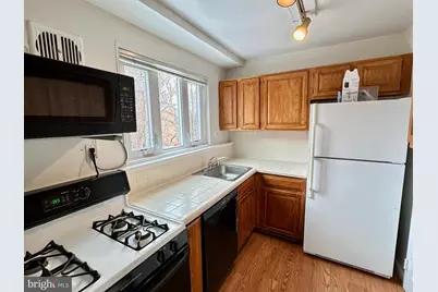 10413 Montrose Avenue #M-201, Bethesda, MD 20814 - Photo 2