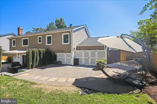 15208 Bunchberry Ct, North Potomac, MD 20878 - Photo 6