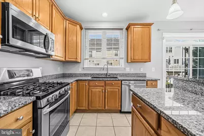 563 Pelican Avenue, Gaithersburg, MD 20877 - Photo 10