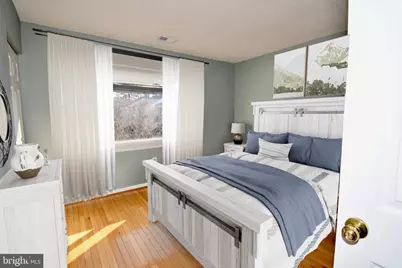 18349 Leman Lake Drive #805, Olney, MD 20832 - Photo 2