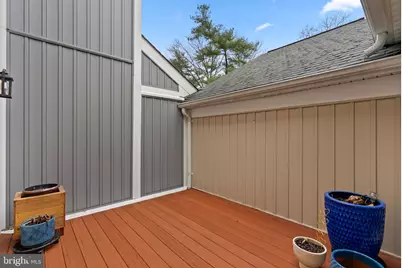 20716 Highland Hall Drive, Montgomery Village, MD 20886 - Photo 4