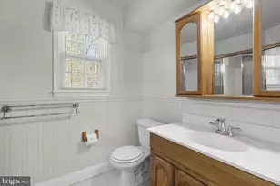 4 Ansted Ct, Silver Spring, MD 20905 - Photo 32