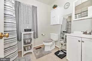 25304 Clearwater Dr, Damascus, MD 20872 - Photo 36