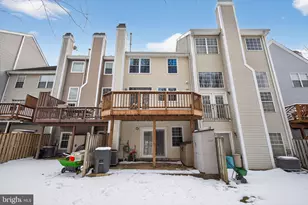 17838 Shotley Bridge Pl, Olney, MD 20832 - Photo 2