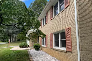 13409 Doncaster Ln, Silver Spring, MD 20904 - Photo 2