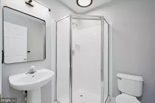 22 Waddington Ct, Rockville, MD 20850 - Photo 42