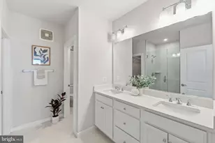 16324 Connors Wy, Rockville, MD 20855 - Photo 30