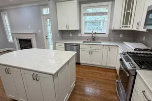 8017 Rising Ridge Rd, Bethesda, MD 20817 - Photo 2