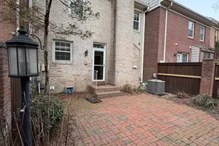 8017 Rising Ridge Rd, Bethesda, MD 20817 - Photo 12