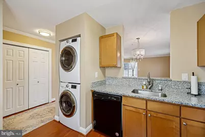 11407 Herefordshire Way, Germantown, MD 20876 - Photo 6