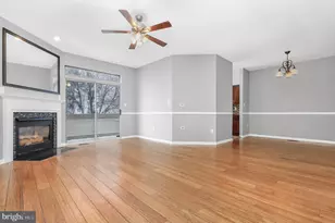 10211 Cove Ledge Ct, Montgomery Village, MD 20886 - Photo 2