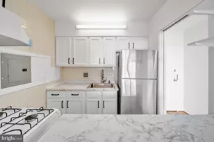 5500 Friendship Blvd, Chevy Chase, MD 20815 - Photo 6