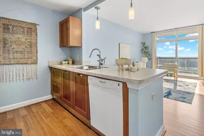 5750 Bou Avenue #1004, Rockville, MD 20852 - Photo 6