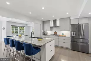 207 Upshire Cir, Gaithersburg, MD 20878 - Photo 4