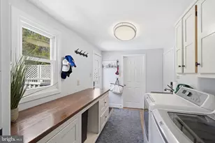 207 Upshire Cir, Gaithersburg, MD 20878 - Photo 20