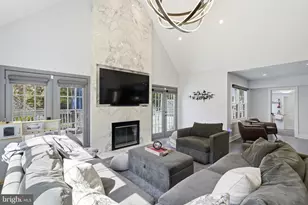 207 Upshire Cir, Gaithersburg, MD 20878 - Photo 12