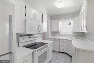 10010 Raynor Rd, Silver Spring, MD 20901 - Photo 14