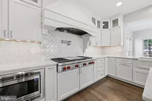 419 Nature Ln, Rockville, MD 20850 - Photo 8