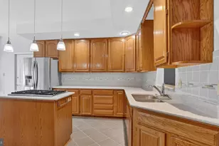 15022 Snowden Dr, Silver Spring, MD 20905 - Photo 36